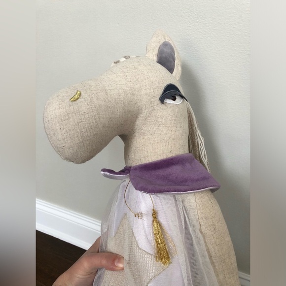 Pottery Barn Kids Designer Doll Everly Horse Linen Plush - 28" Length - EUC! - Picture 12 of 15